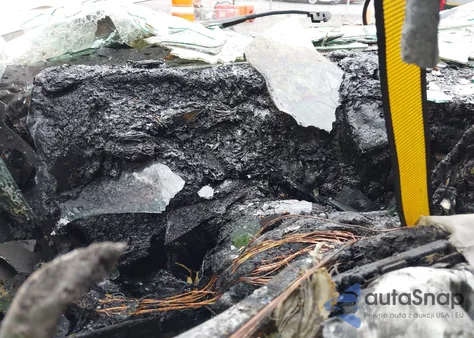 2000 Chevrolet Tahoe Z71 из США, поврежденный, VIN 1GNEK13R0YR201945